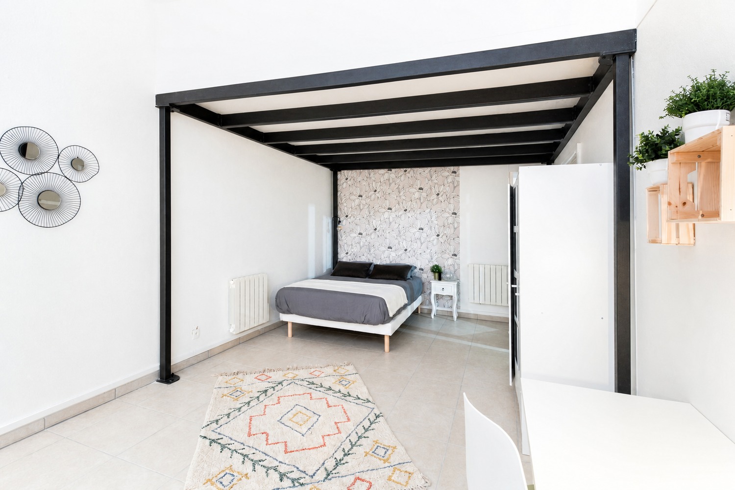 Large and bright bedroom – 21m² – LY01