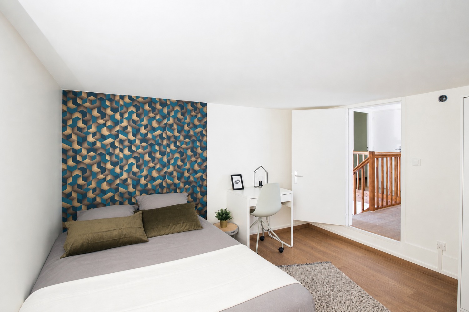 Chambre lumineuse et chaleureuse – 12m² - LY04