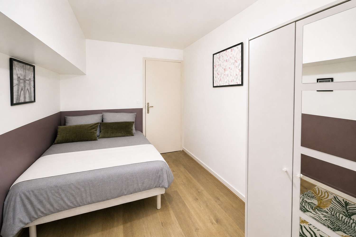 Bright and cosy room – 12m² – LY04