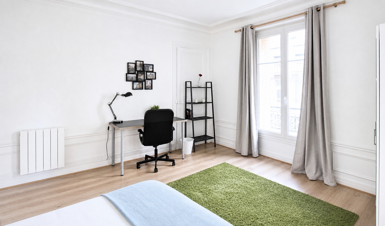 Spacious and luminous room – 16m² – PA18
