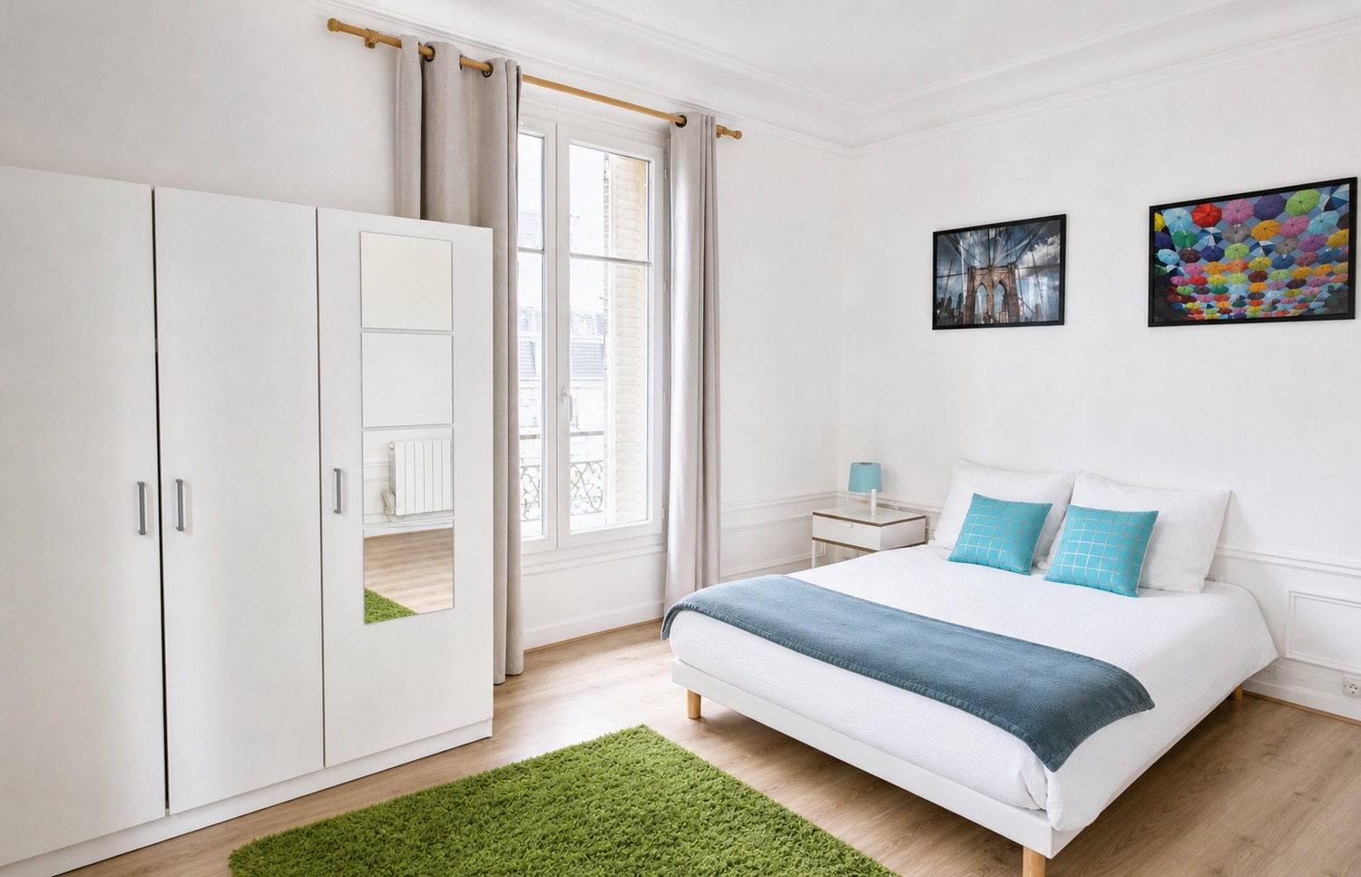Spacious and luminous room – 16m² – PA18