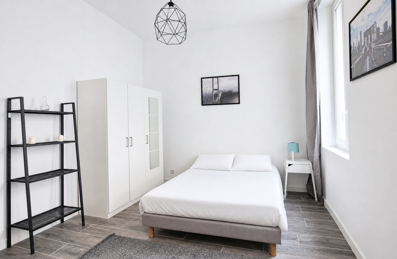 Bright and spacious bedroom – 15m² – MA26