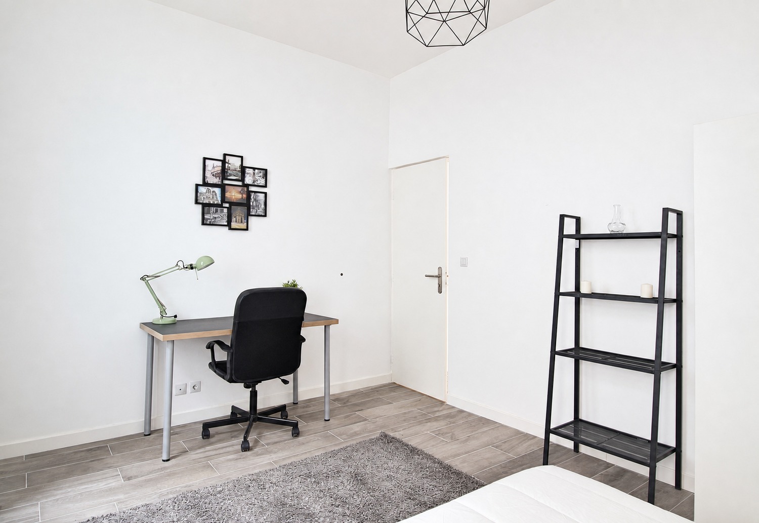 Bright and spacious bedroom – 15m² – MA26