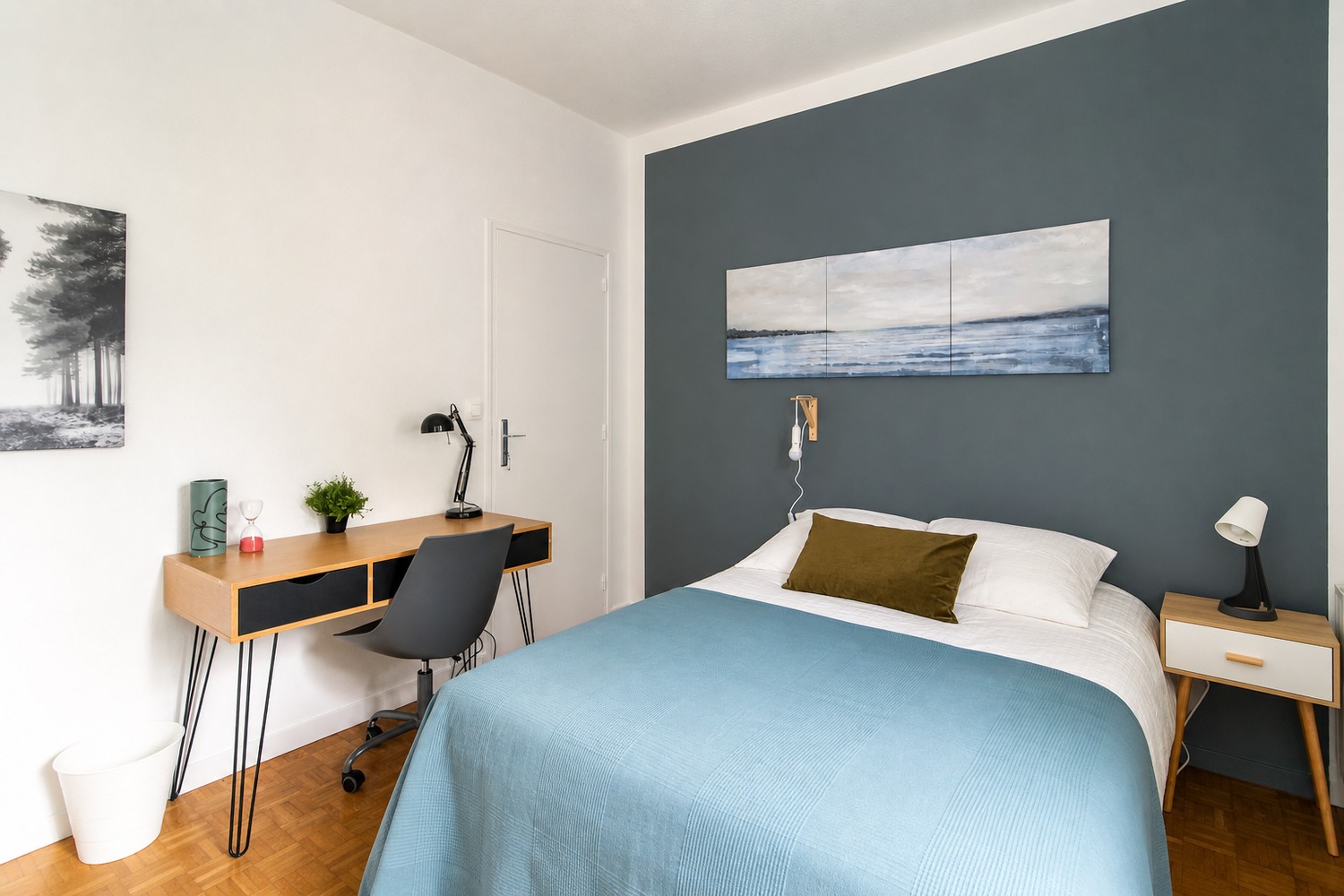 Nice and spacious 13m² bedroom -G001