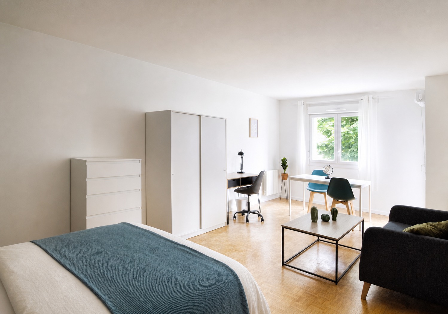 Beautiful 25m² bedroom in Grenoble -G005