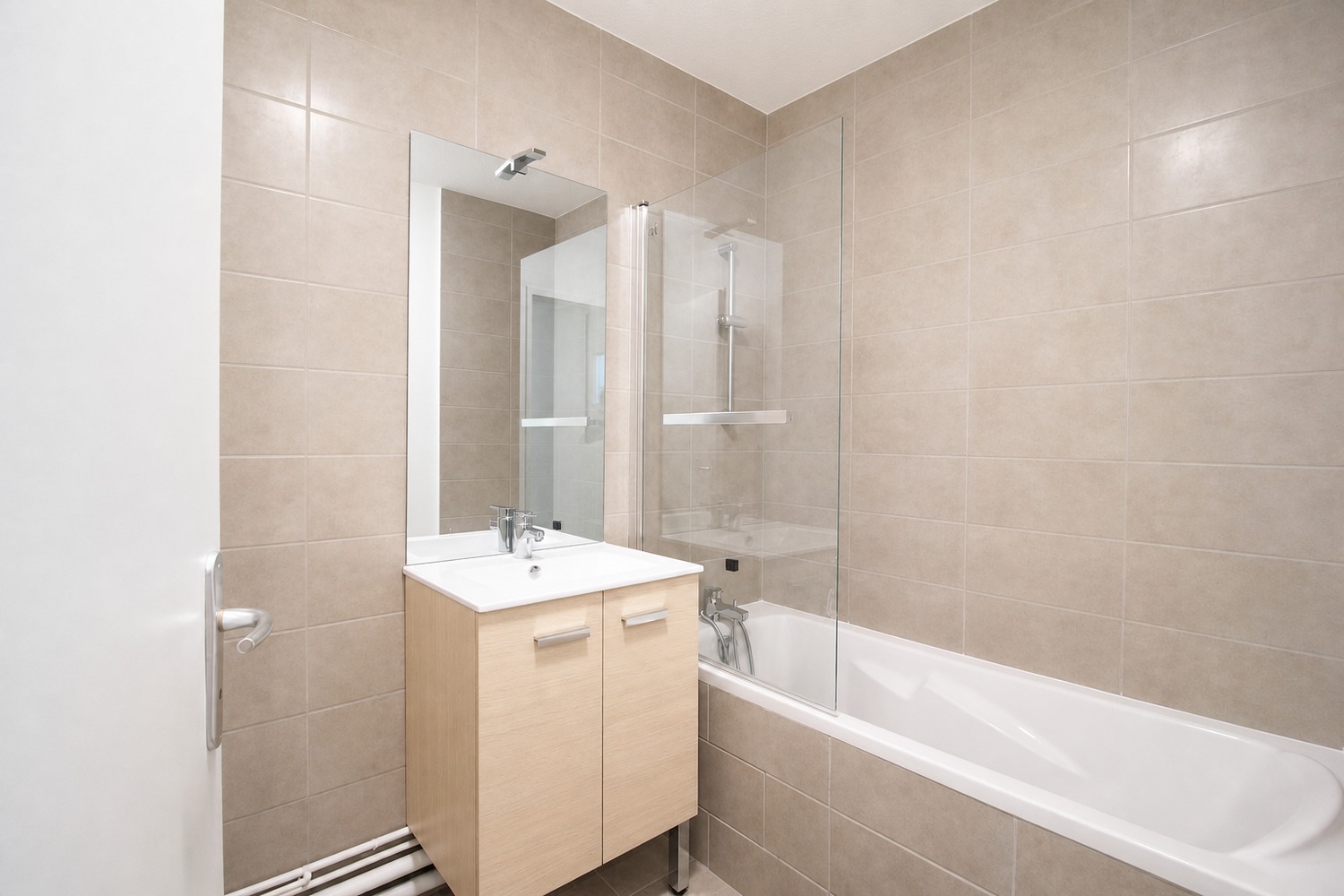 Lovely 13m² bedroom to rent in Grenoble -G015