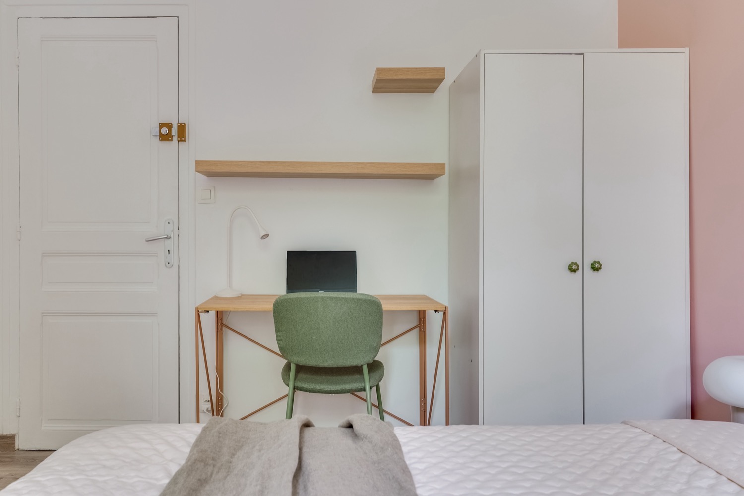 Move into a serene bedroom – 12 m² – GTY05Move into a serene bedroom – 12 m² – GTY04