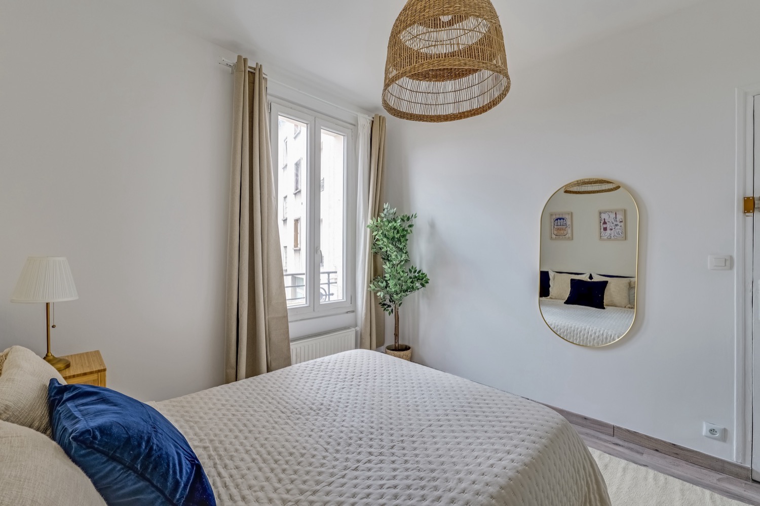 Move into a modern bedroom – 11 m² – GTY06