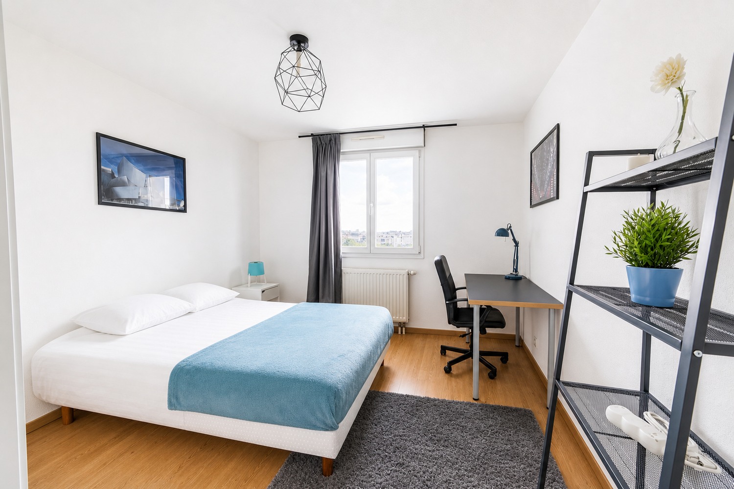 Beautiful luminous room – 16m² – ST62