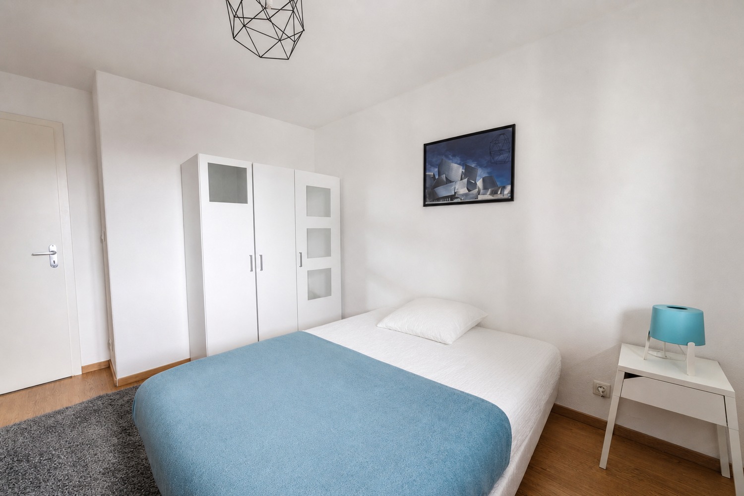 Beautiful luminous room – 16m² – ST62