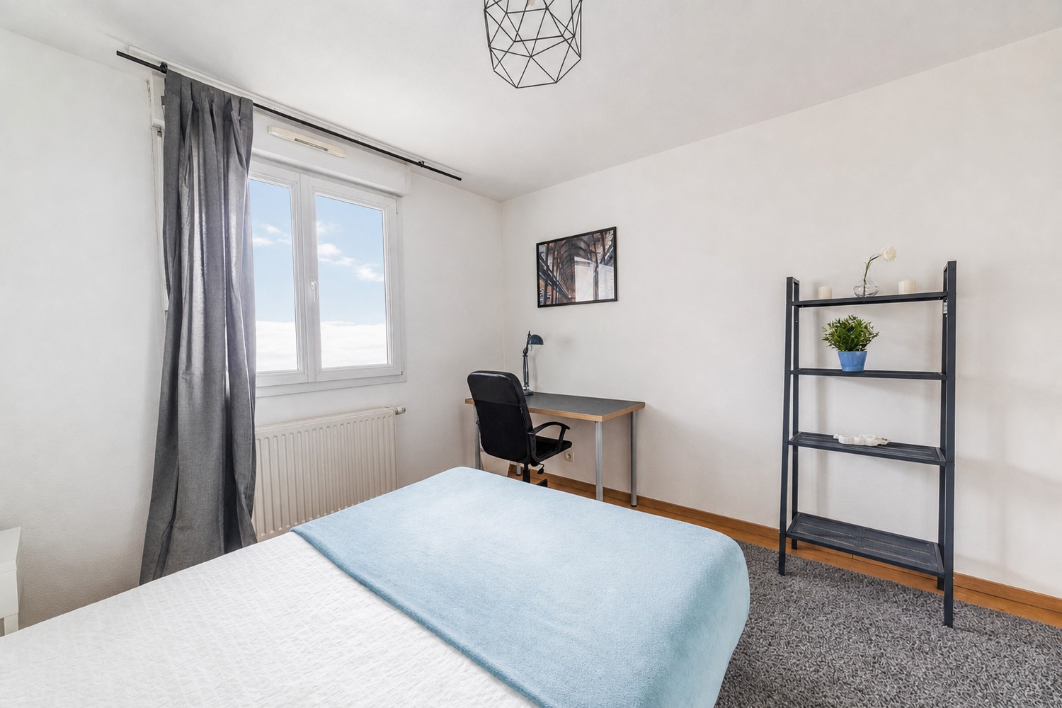 Beautiful luminous room – 16m² – ST62