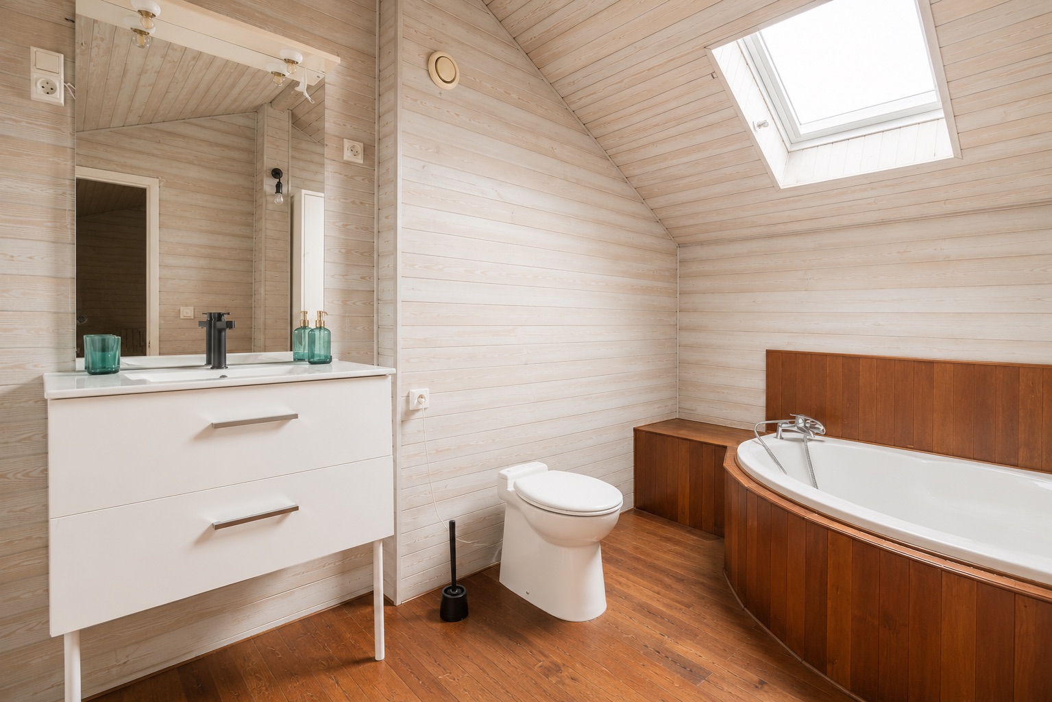 Move into this 13 m² bedroom – BO52