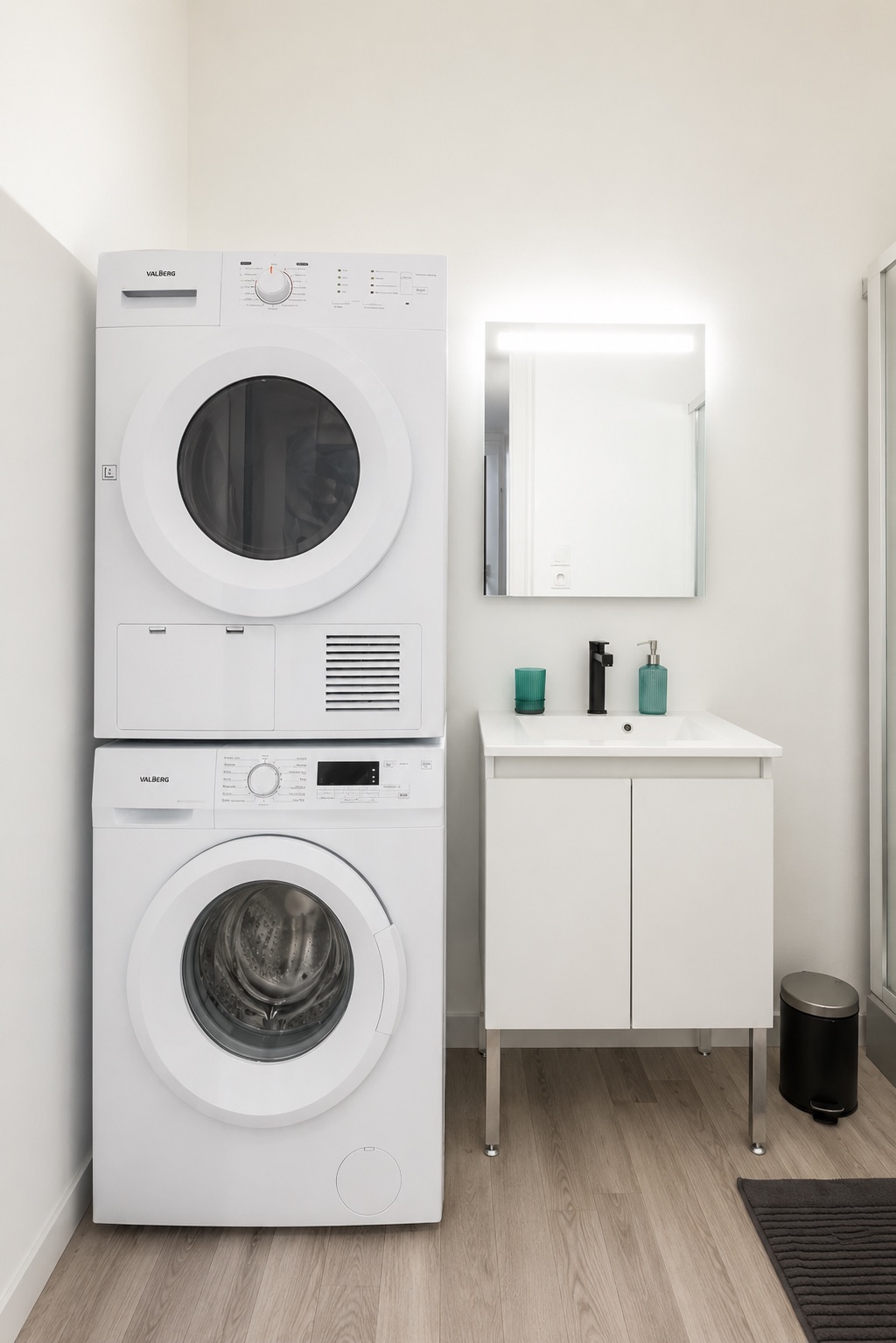 Move into this 13 m² bedroom – BO52