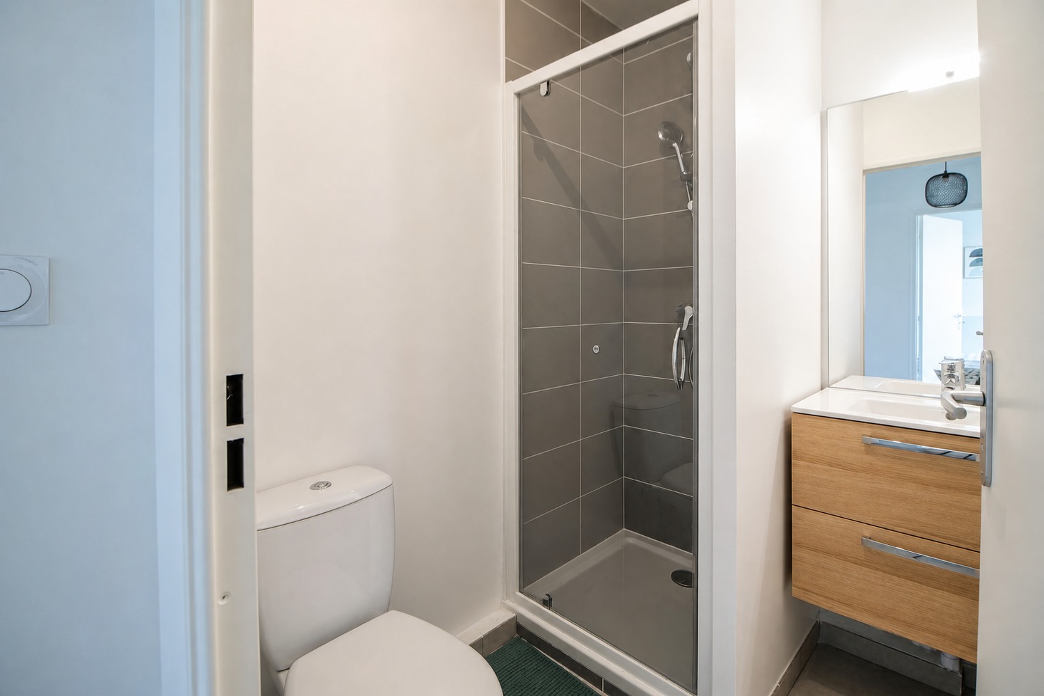 Charming 14 m² bedroom for rent in Villeurbanne – LYO30