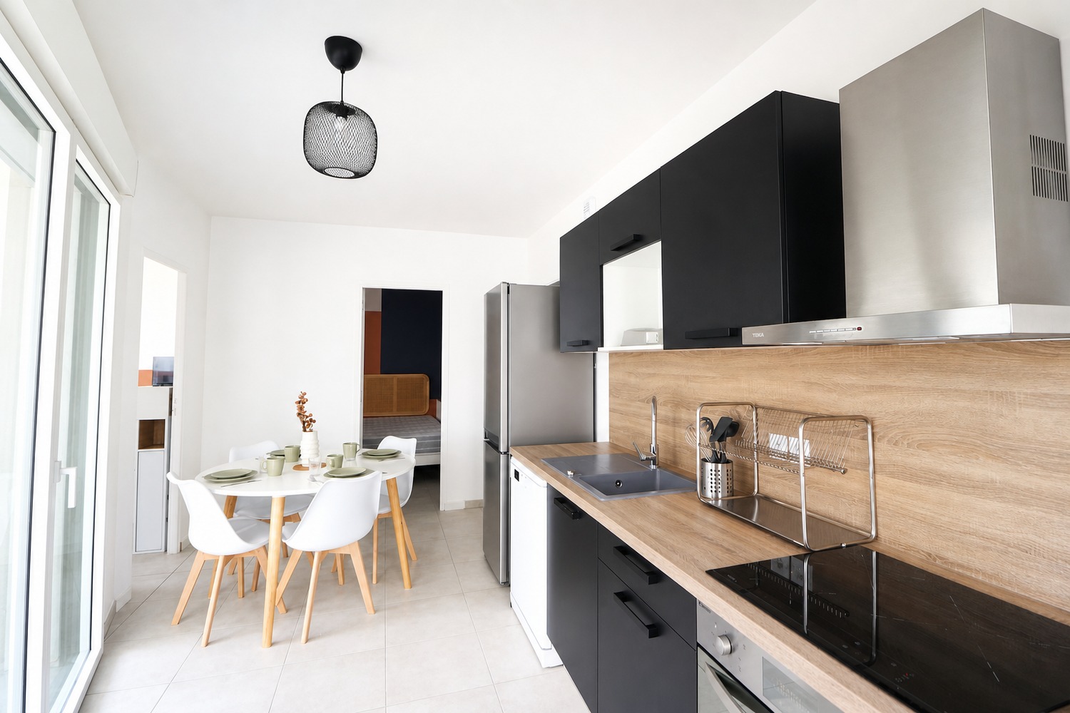 Harmonious 10 m² bedroom to rent near Lyon – LYO38