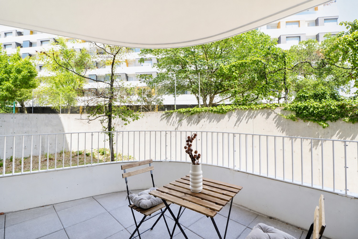 Harmonious 10 m² bedroom to rent near Lyon – LYO38