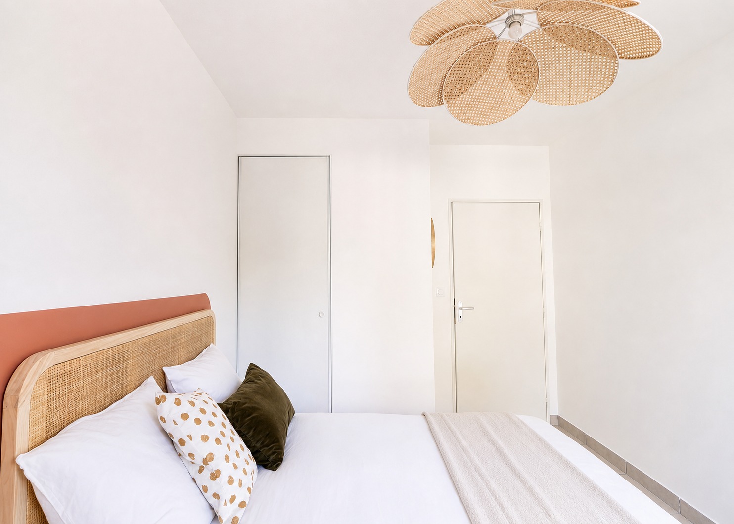 Nice 11 m² bedroom for rent near Lyon – LYO37