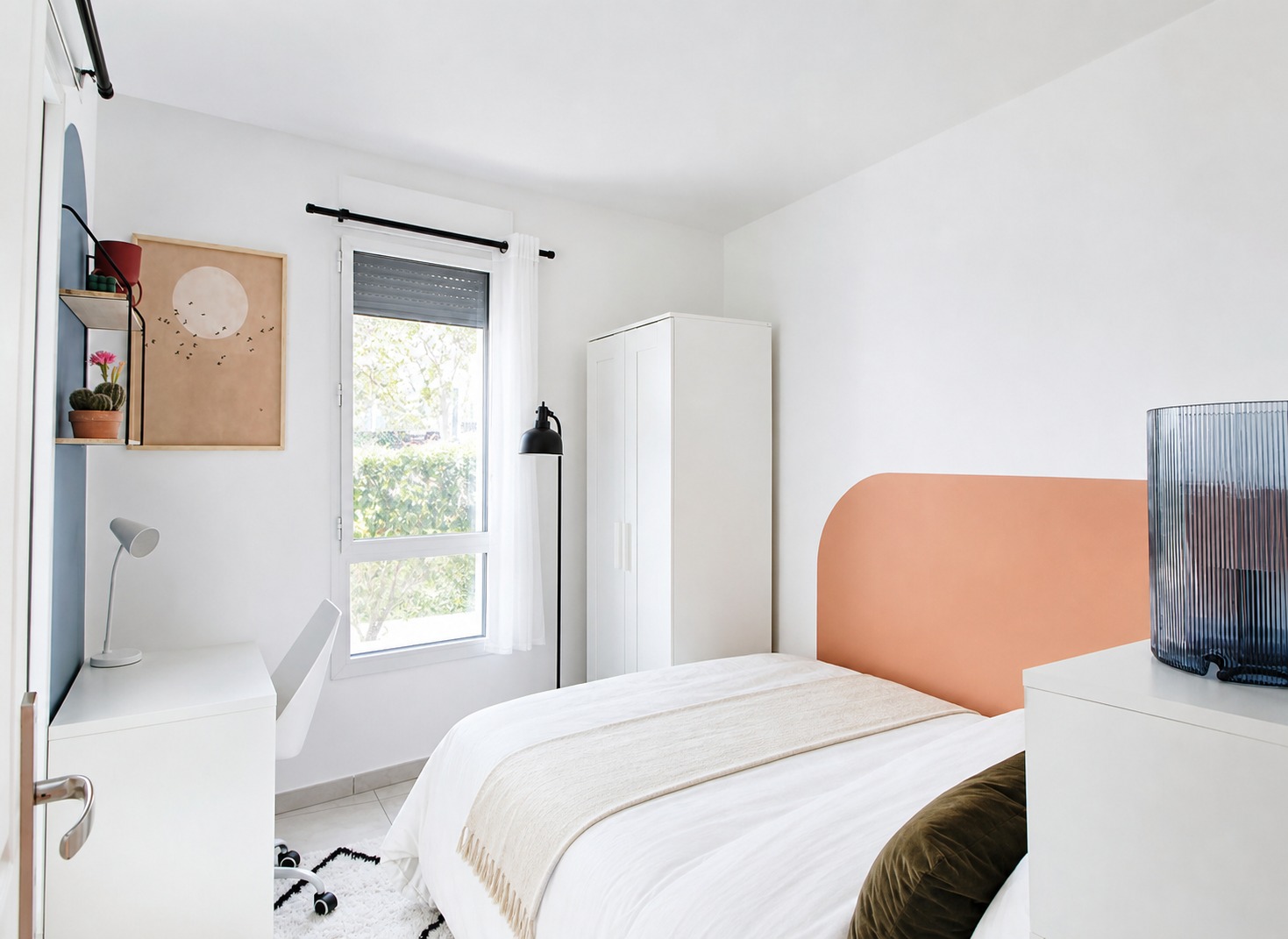 Harmonious 10 m² bedroom to rent near Lyon – LYO38