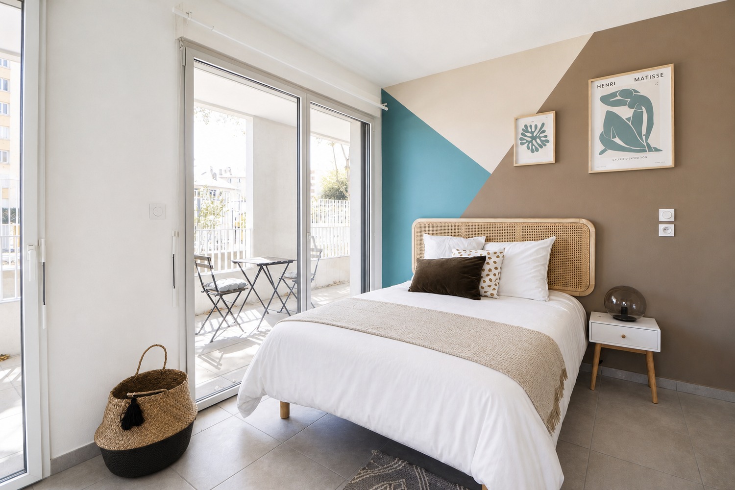 Spacious 15 m² bedroom for rent near Lyon – LYO41