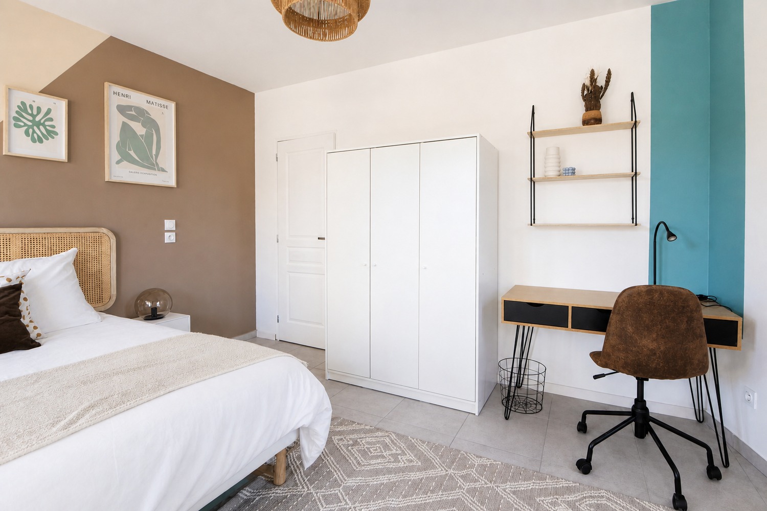 Spacious 15 m² bedroom for rent near Lyon – LYO41