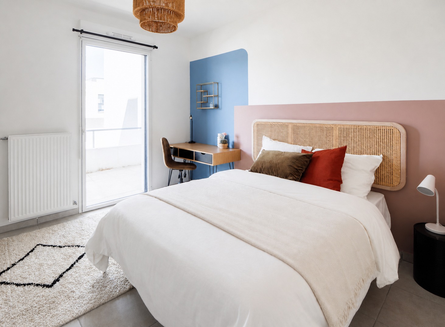Beautiful 12 m² bedroom for rent near Lyon – LYO43