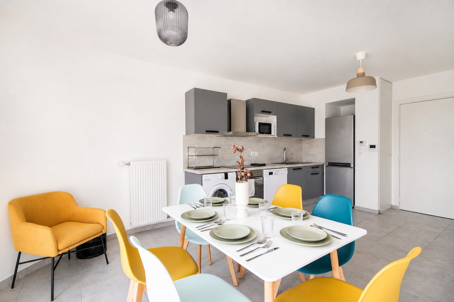 Elegant 10 m² bedroom near Lyon – LYO47