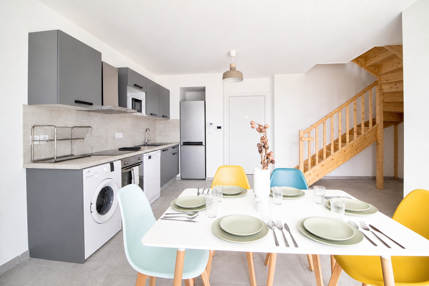Elegant 10 m² bedroom near Lyon – LYO47