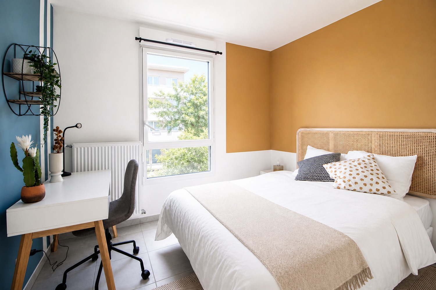 Elegant 10 m² bedroom near Lyon – LYO47