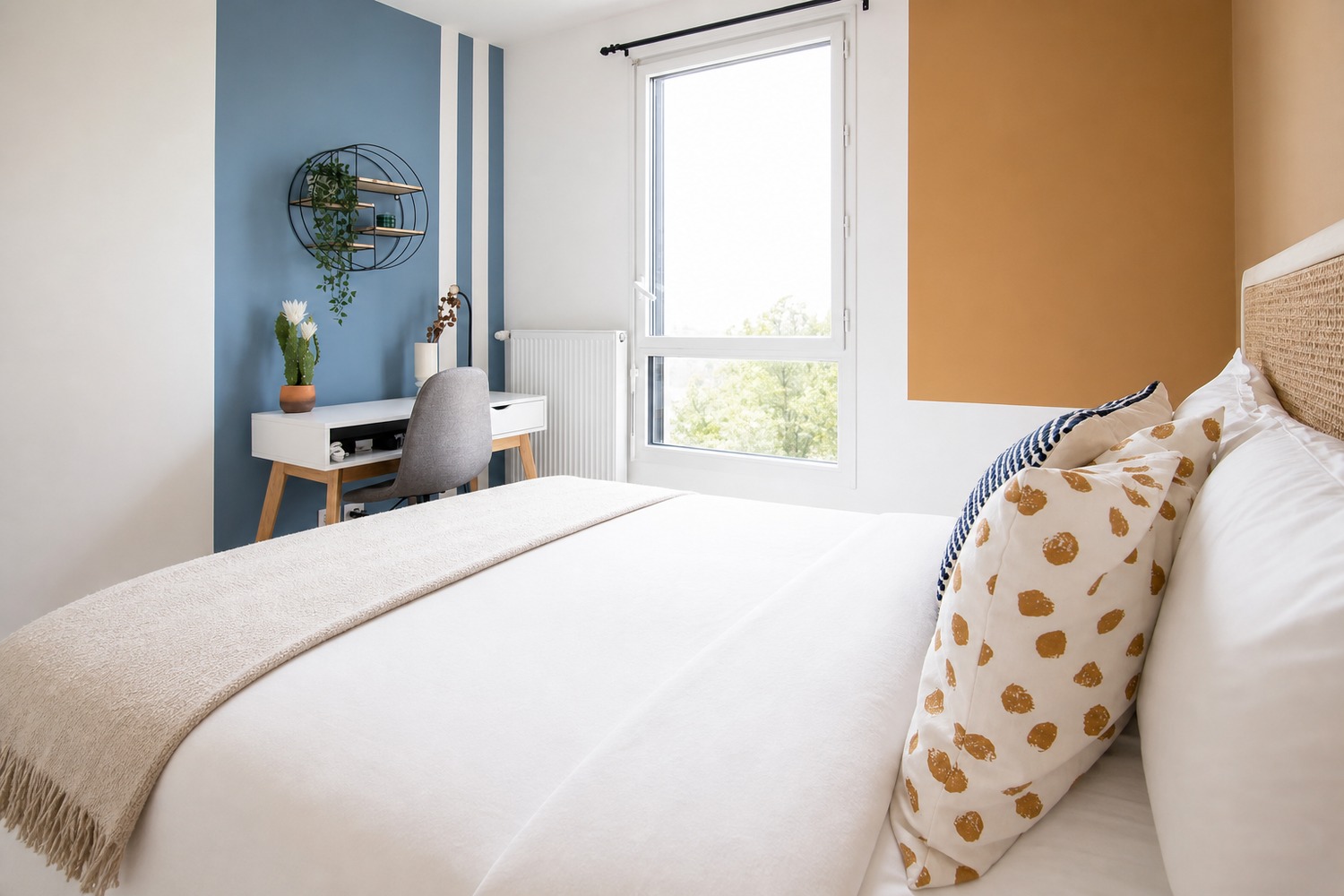 Elegant 10 m² bedroom near Lyon – LYO47