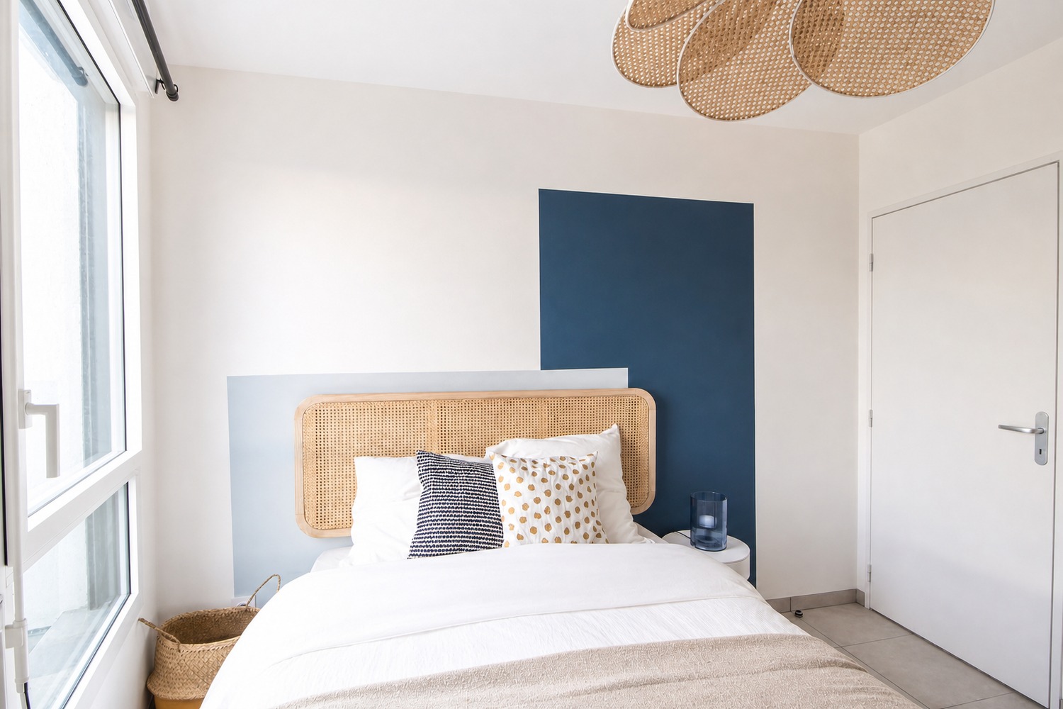 Pleasant 10 m² bedroom near Lyon – LYO53