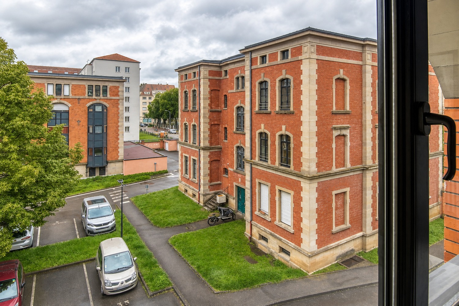 Magnificent 32 m² bedroom in Strasbourg – ST99