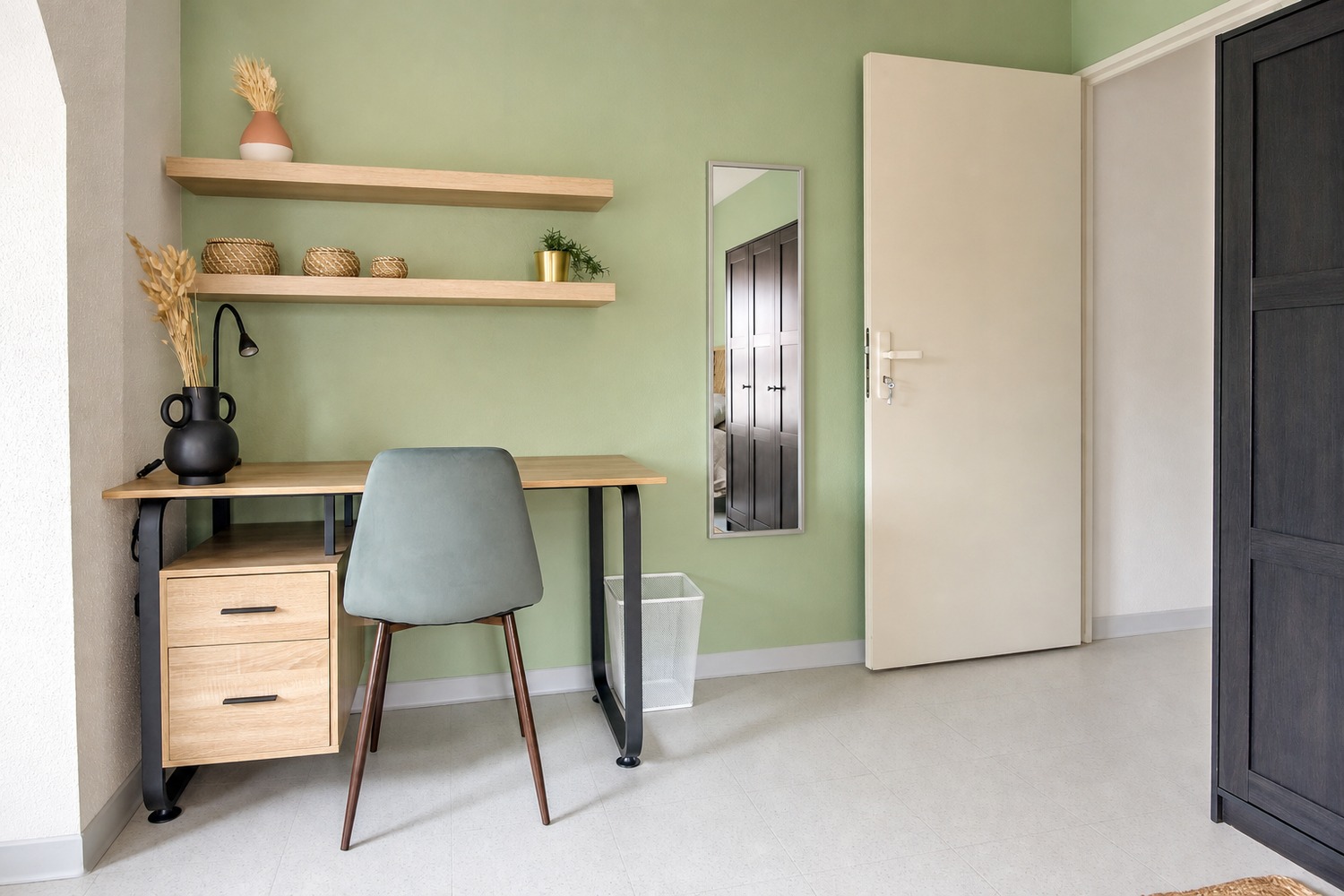 Large 19 m² co-living room in Strasbourg – ST100