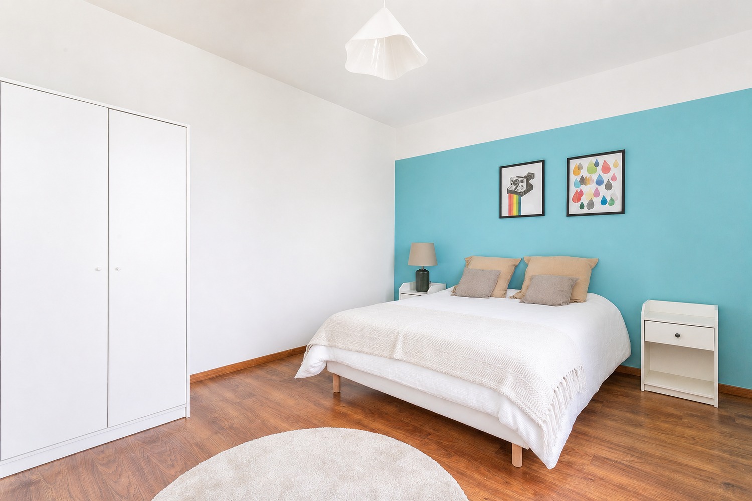 Settle into this spacious 15 m² room – LIL15