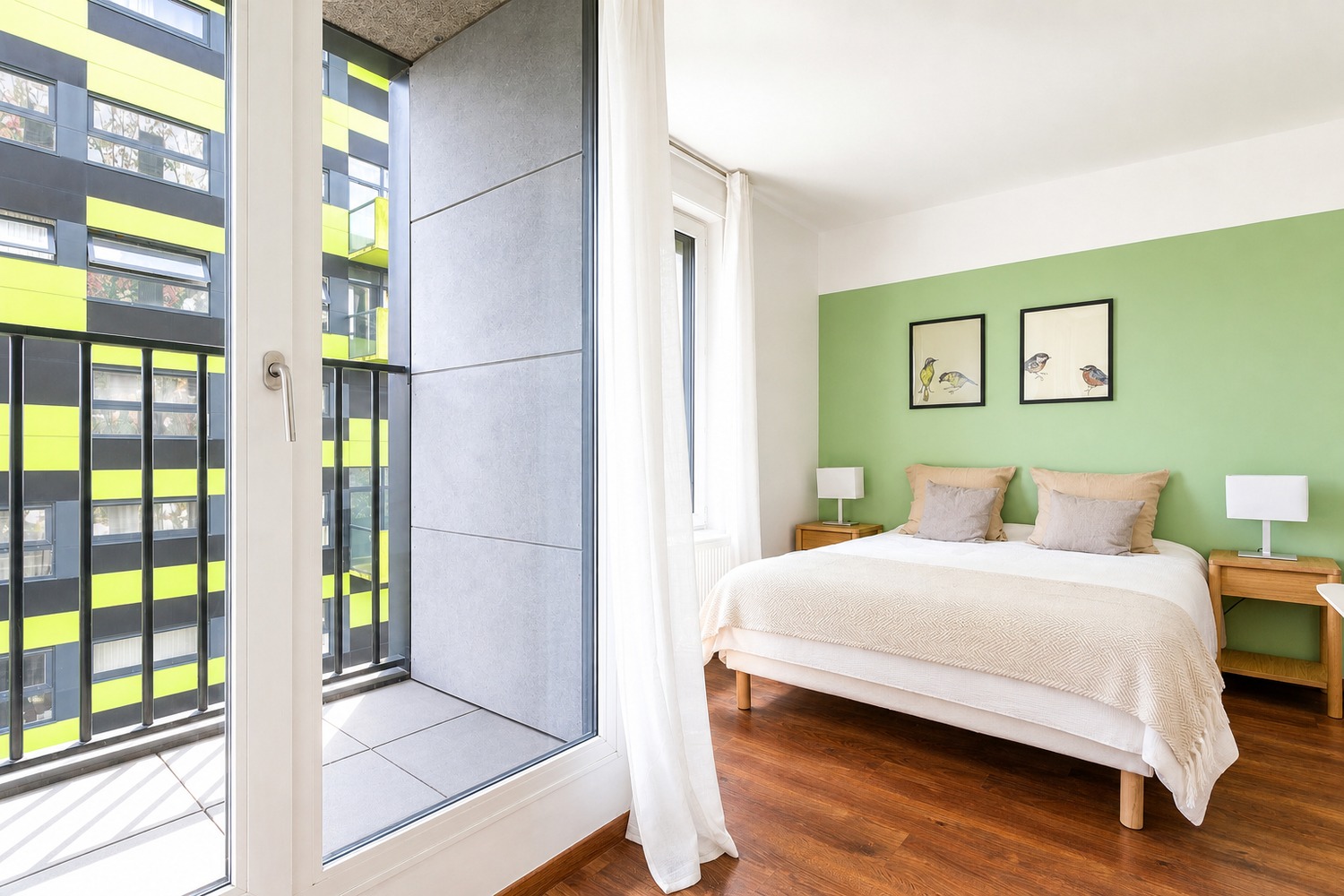 Settle into this cozy 12 m² room – LIL18