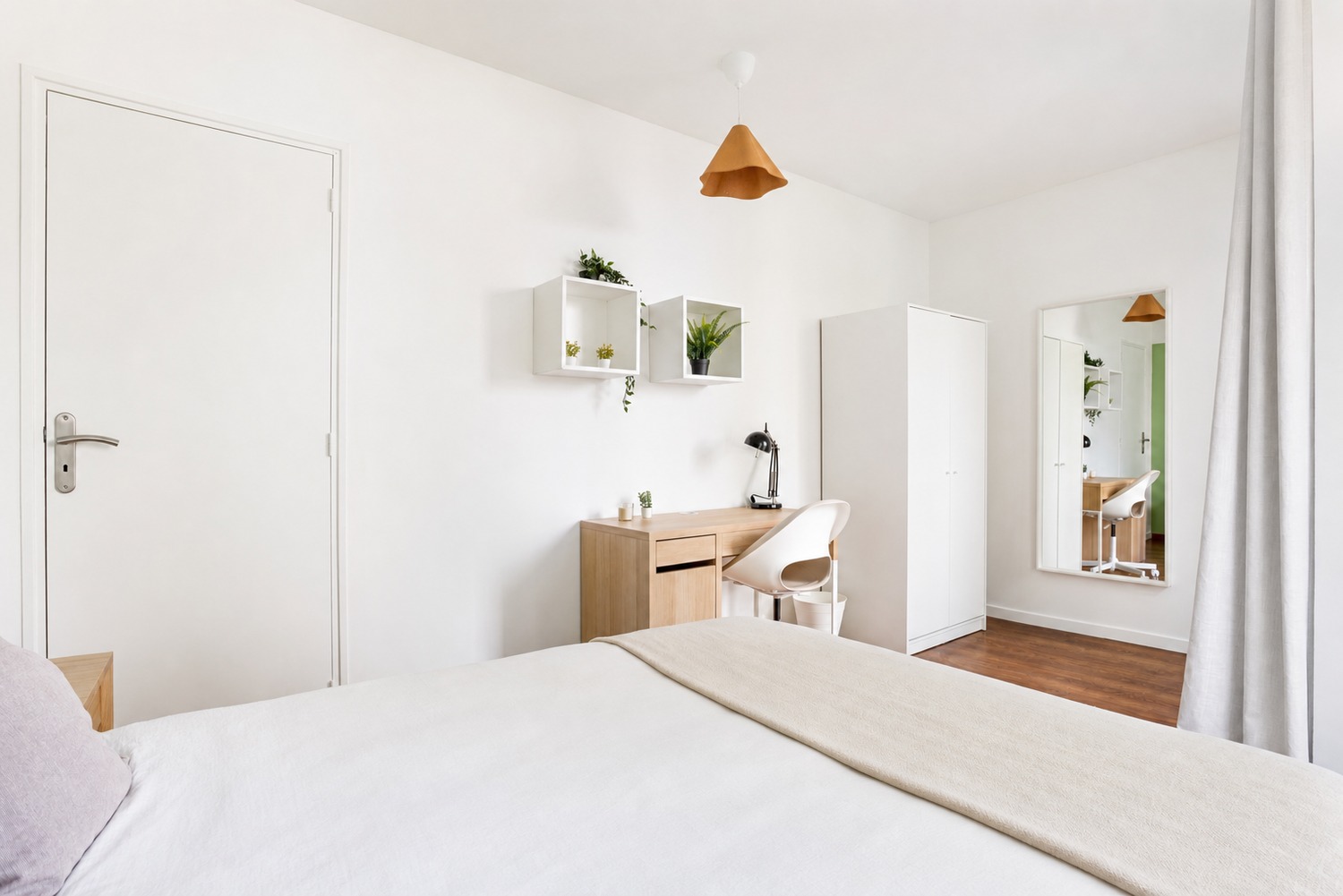 Settle into this cozy 12 m² room – LIL18