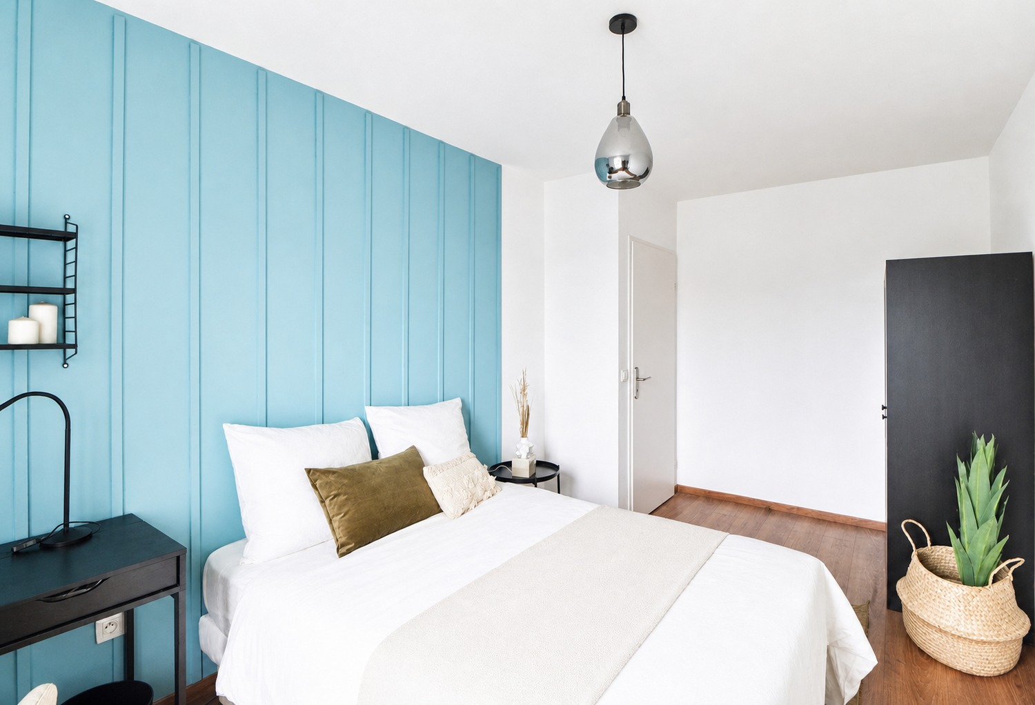 Industrial 12 m² style bedroom for rent in Lille – LIL01