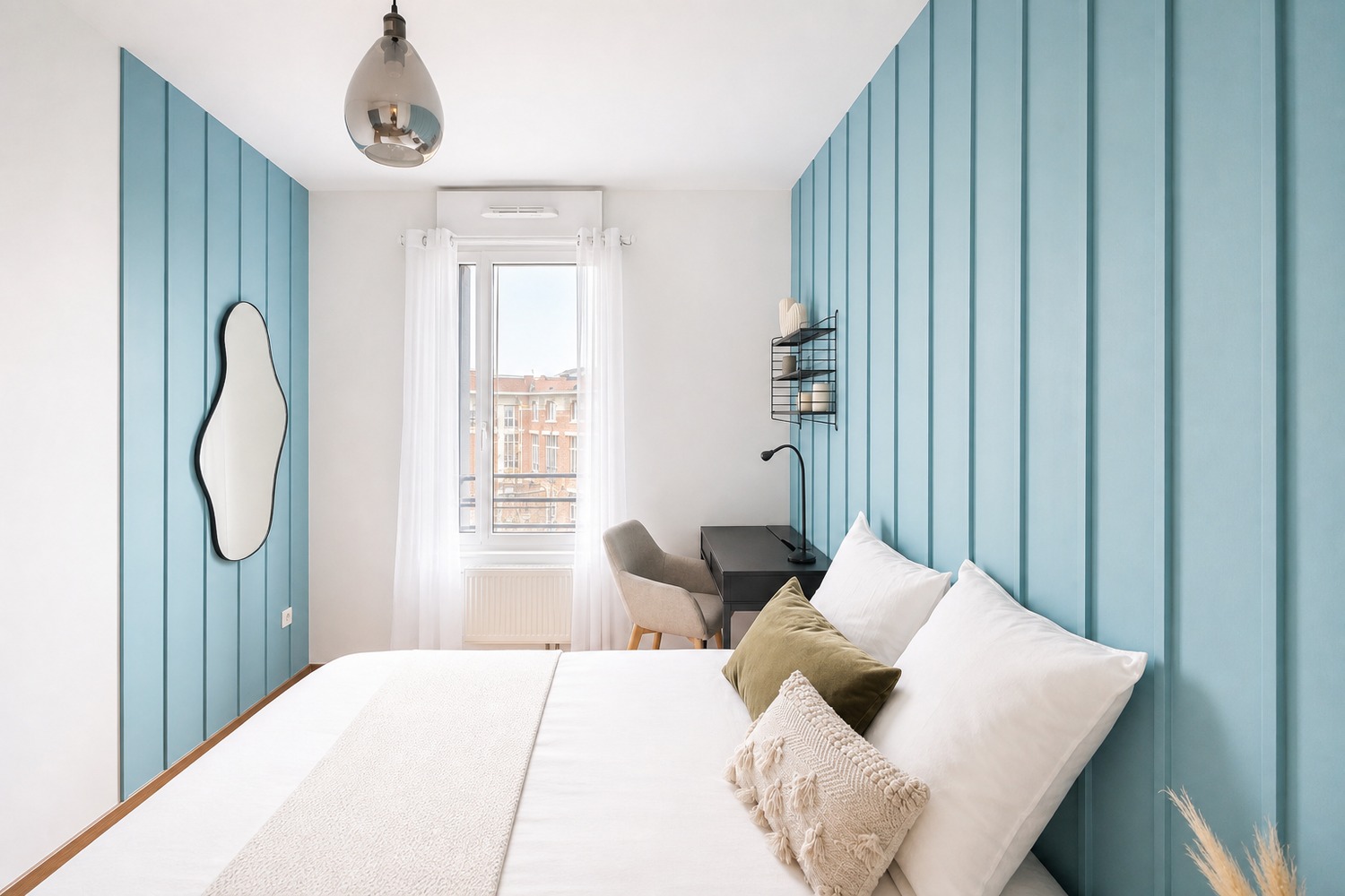 Industrial 12 m² style bedroom for rent in Lille – LIL01