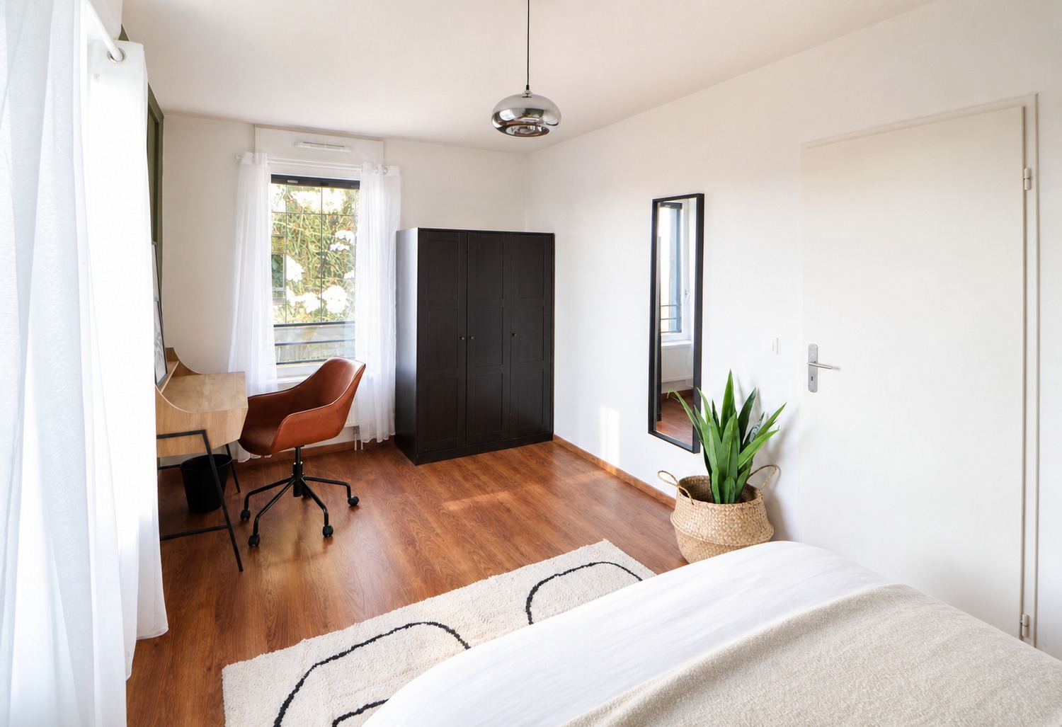 Refined 15 m² bedroom to rent in coliving in Lille – LIL04