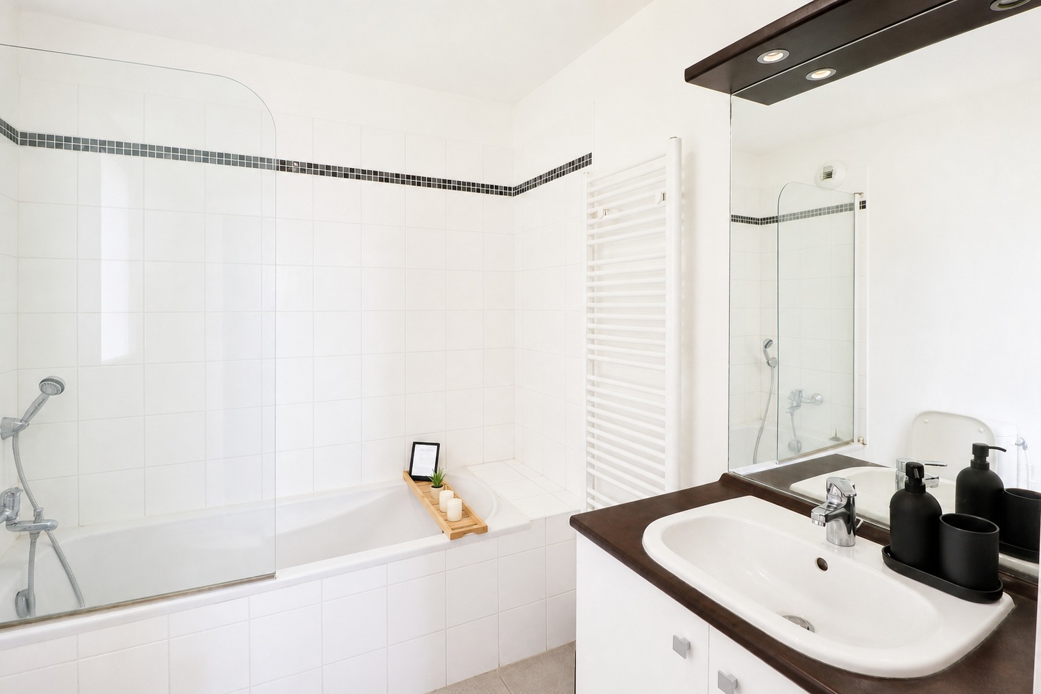 Chic 12 m² bedroom to rent in coliving in Lille – LIL05