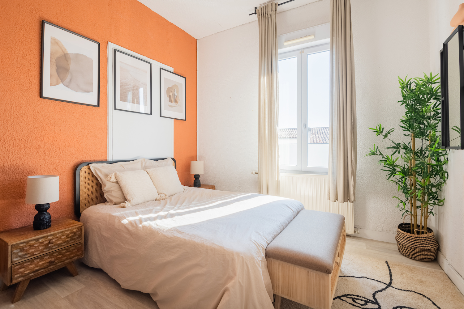 Pleasant and very bright room – 14m² – BO2