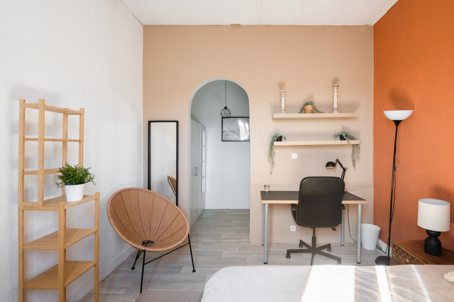Pleasant and very bright room – 14m² – BO2