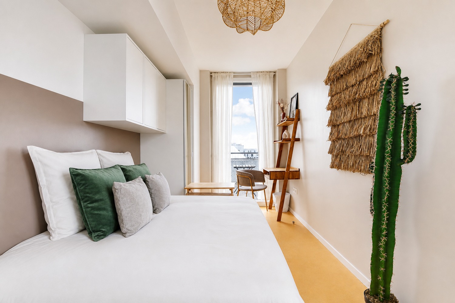 Emménage dans cette chambre minimaliste de 11 m² en coliving à Paris - PA102