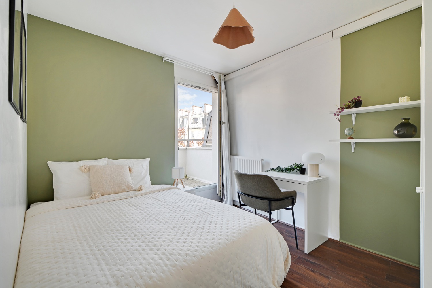 Move into this 10 m² room with balcony – PA118