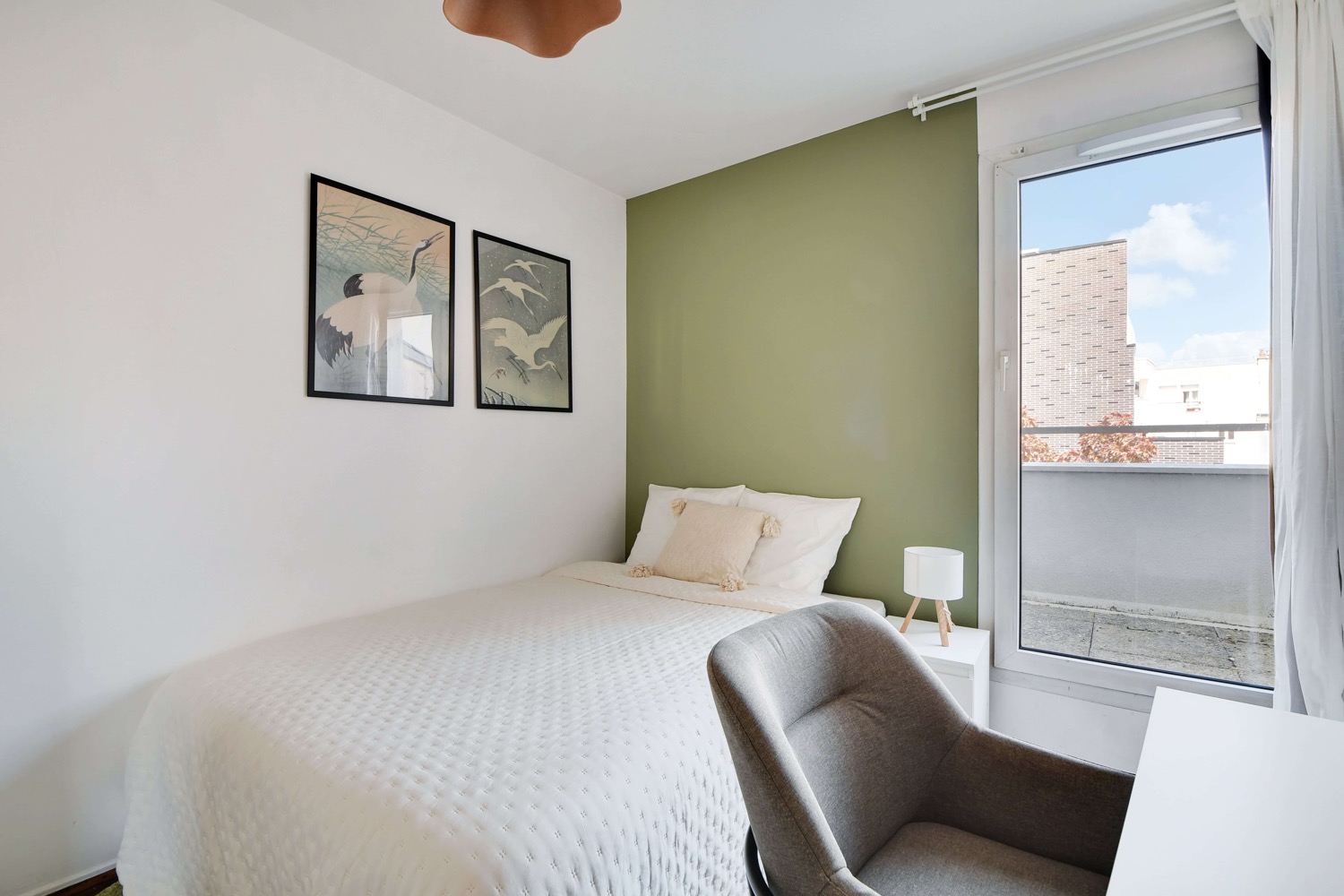Move into this 10 m² room with balcony – PA118