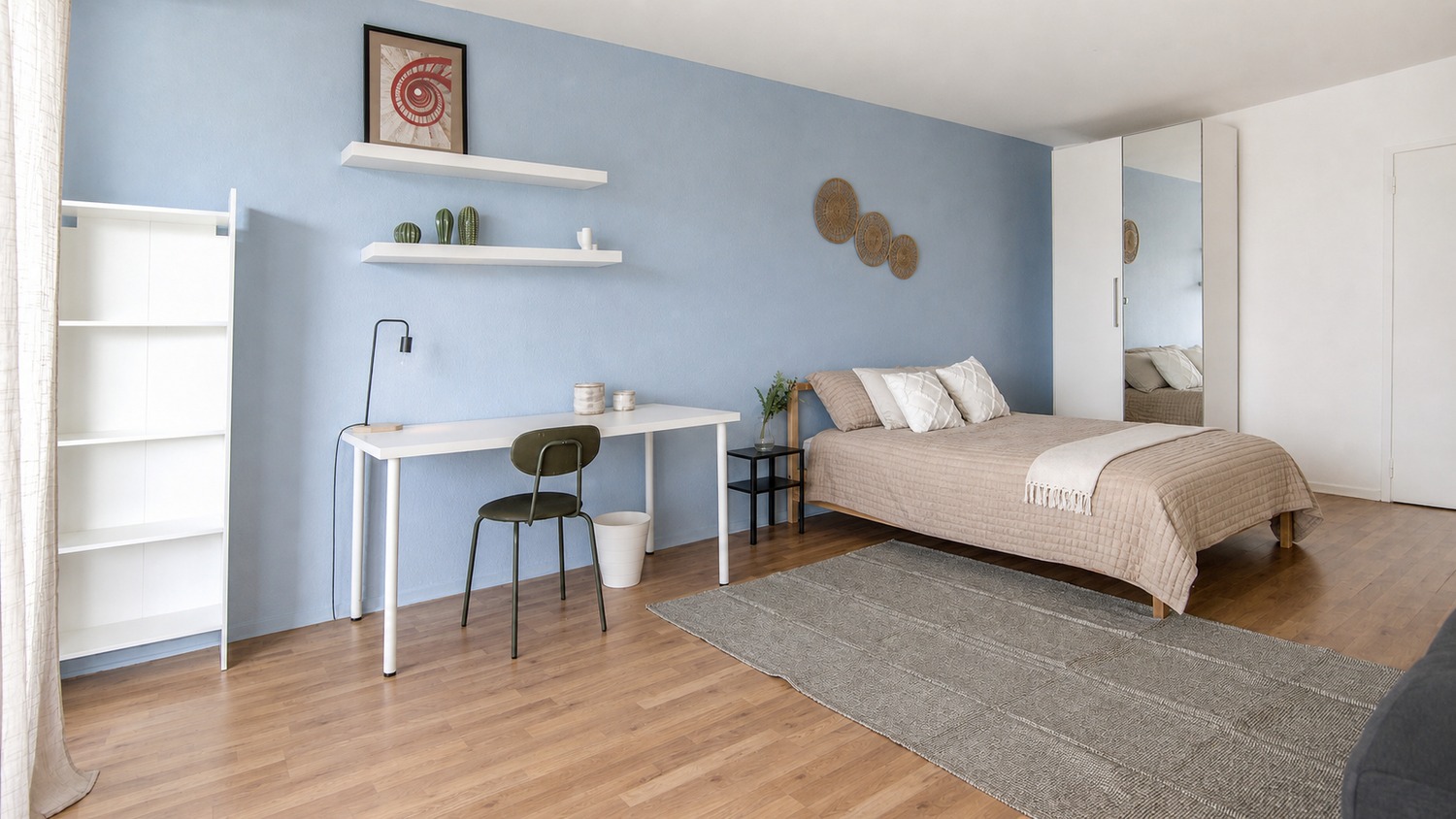 Spacious luminous bedroom – 24m² – ST13