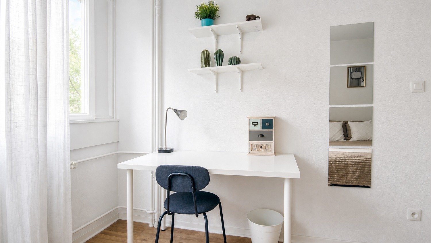 Cosy and luminous room – 12m² – ST16