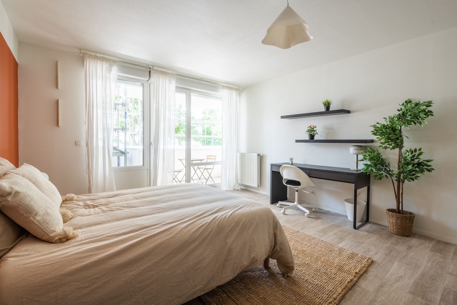 Move into this 20 m² bedroom – BO48