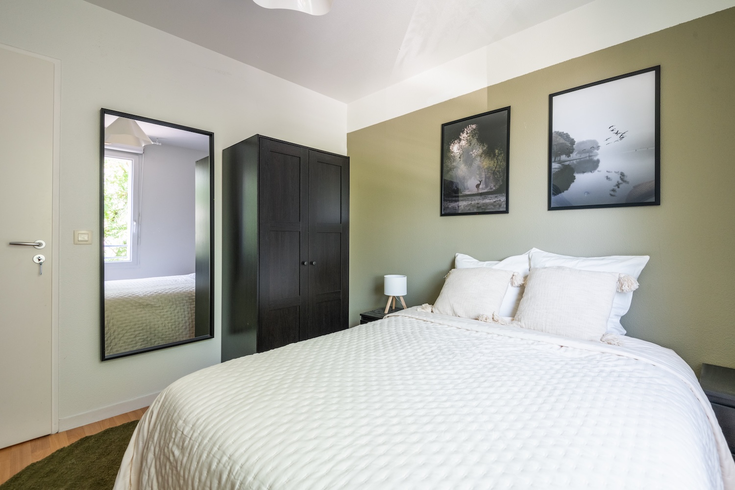 Move into this 11 m² bedroom – BO50