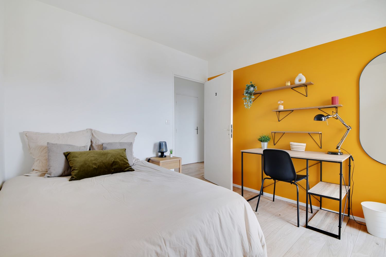 Move into this room of 10 m² – SCL02