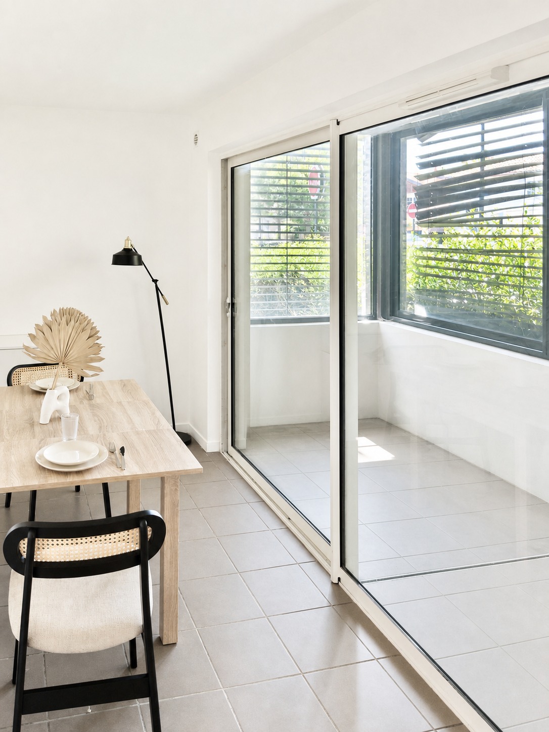 Contemporary-style 15 m² bedroom for rent in coliving at the gates of Bordeaux – B017